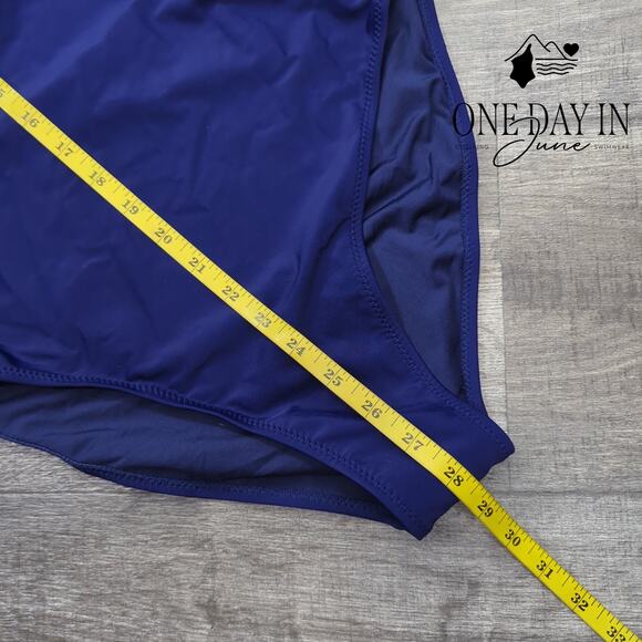 Blooming Jelly Cross Front One Piece Swimsuit Size L - Picture 4 of 5